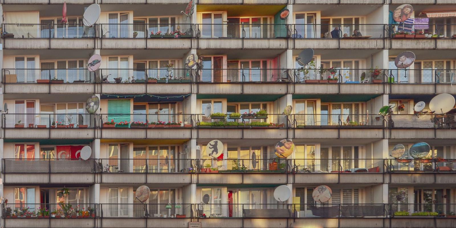 Building with Apartments