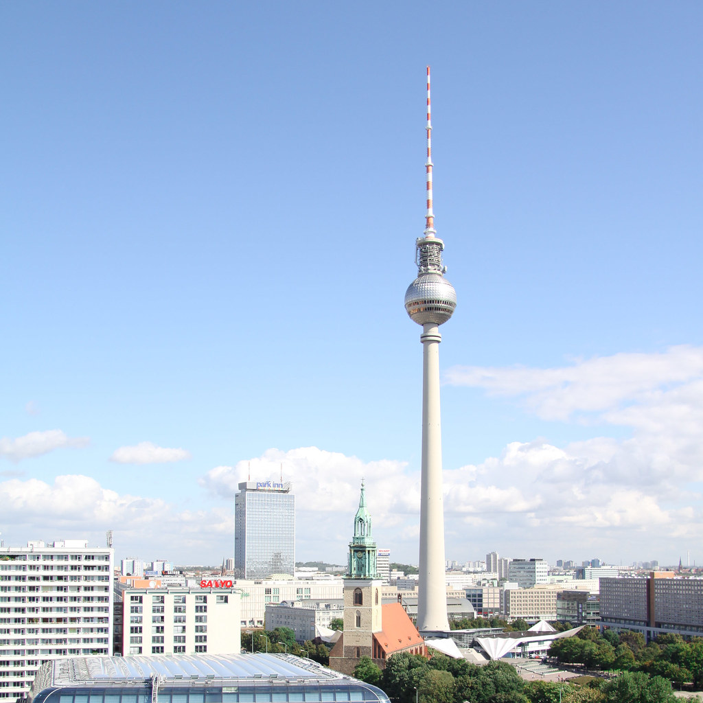 Berlin's Mindfulness Movement Transforms City Wellness Through Parks and Studios