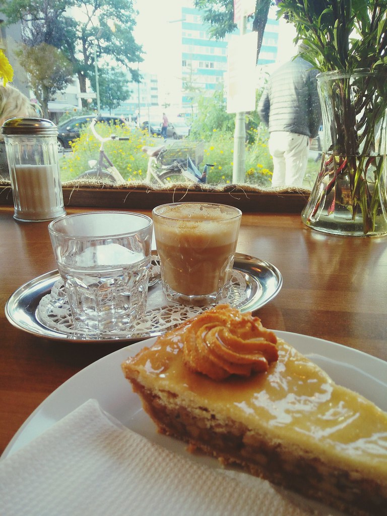 Berlin's Nutrient-Focused Cafes and Restaurants Win Expert Approval