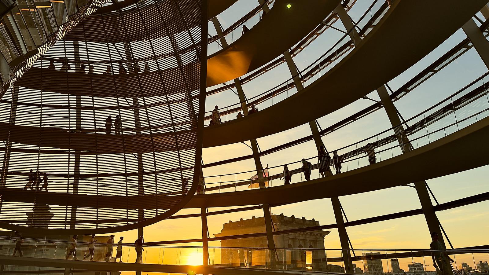 Berlin's Seasonal Rhythms Transform Sleep Quality and Daily Energy