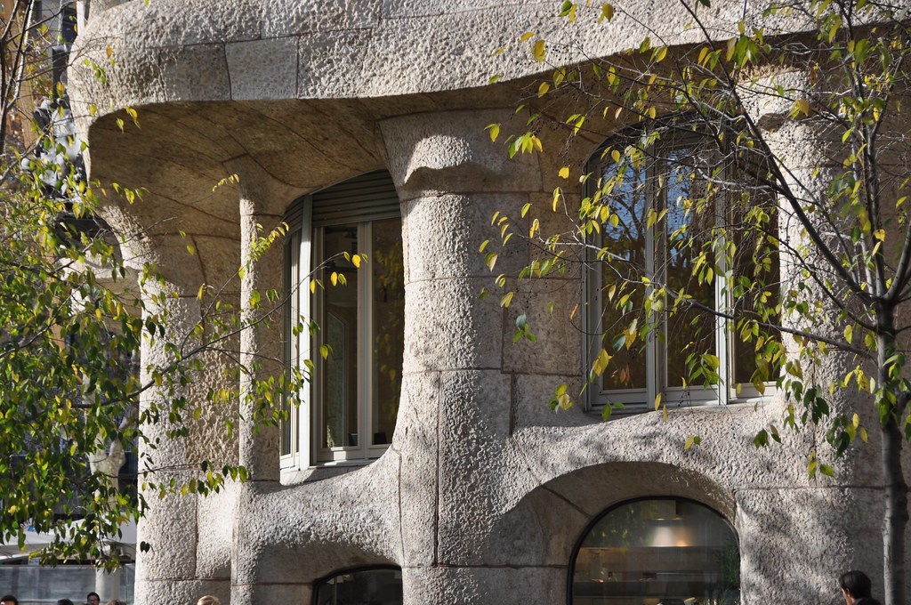 Best Restaurants in Berlin Mitte: Historic Spaces, Local Food